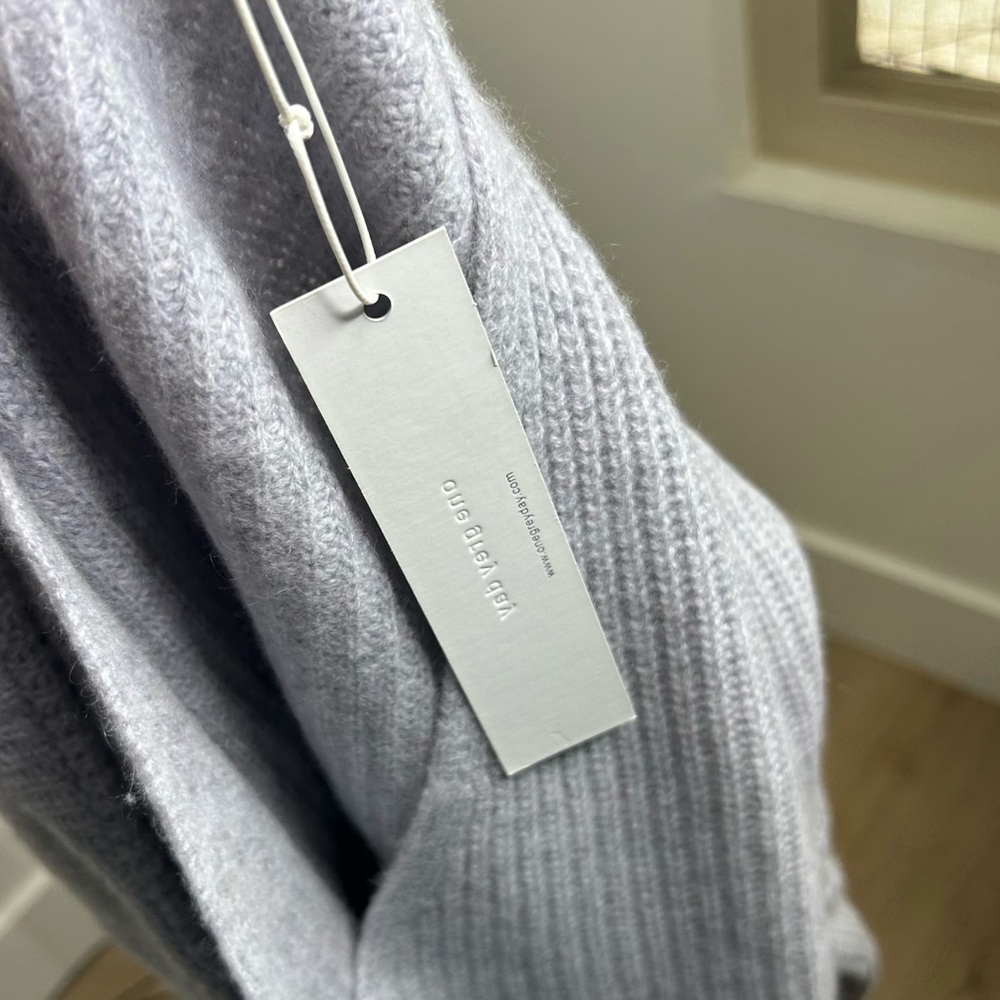 NWT 100% Cashmere Textured Ribbed V - Neck Pullover Gray Sweater Size XS - Picture 16 of 16